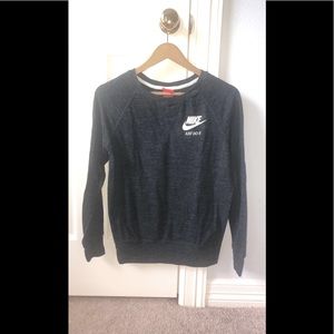 Nike Long Sleeve Pullover
